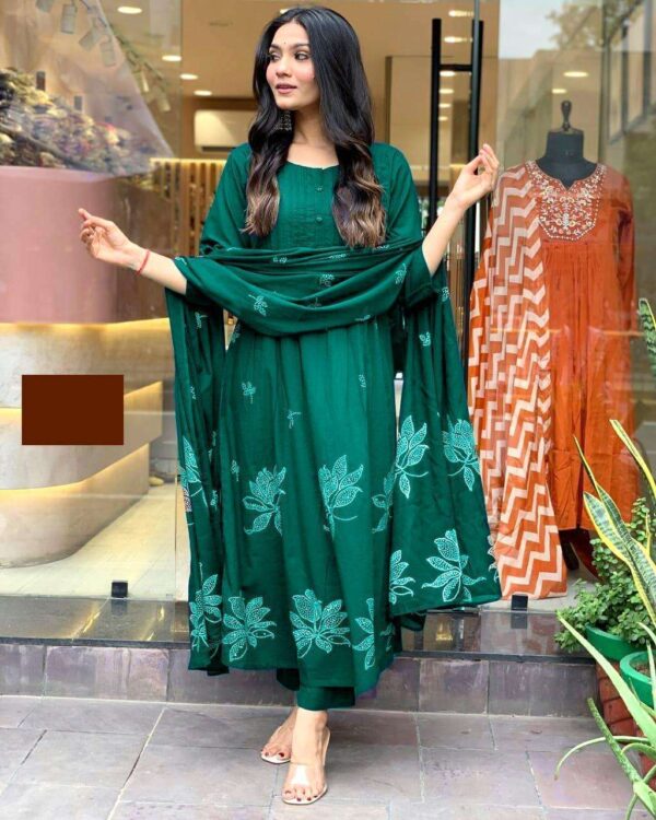 Elegant Everyday Wear ? XXL Embroidered Cotton Floral Dress(XL) - Image 2