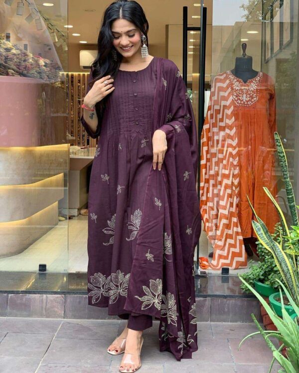 Elegant Everyday Wear ? XXL Embroidered Cotton Floral Dress(XXL) - Image 5